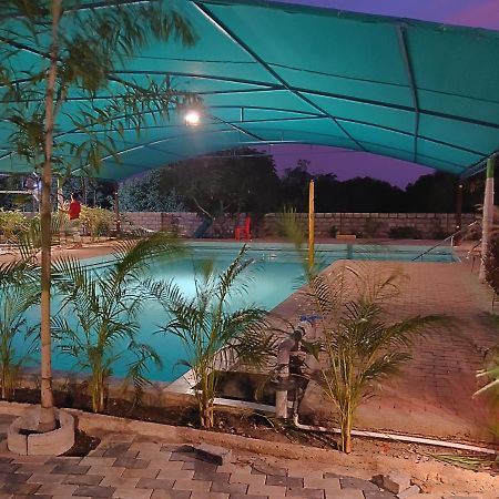 Houbara Resort Sasan Gir Exteriör bild