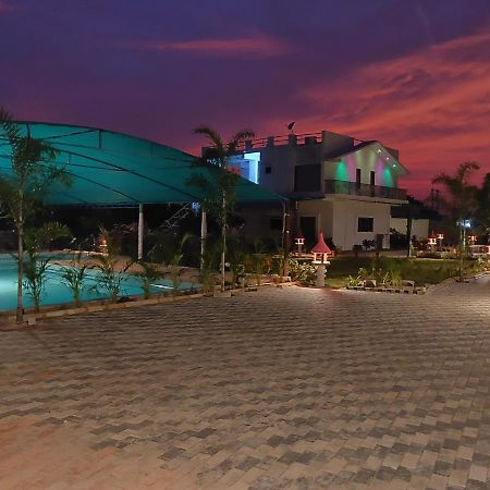 Houbara Resort Sasan Gir Exteriör bild