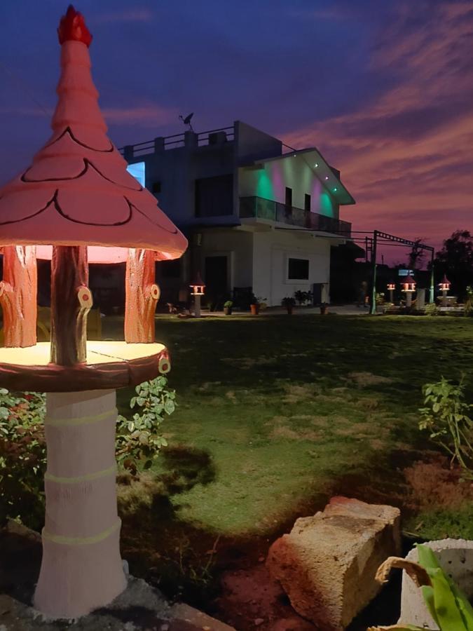 Houbara Resort Sasan Gir Exteriör bild