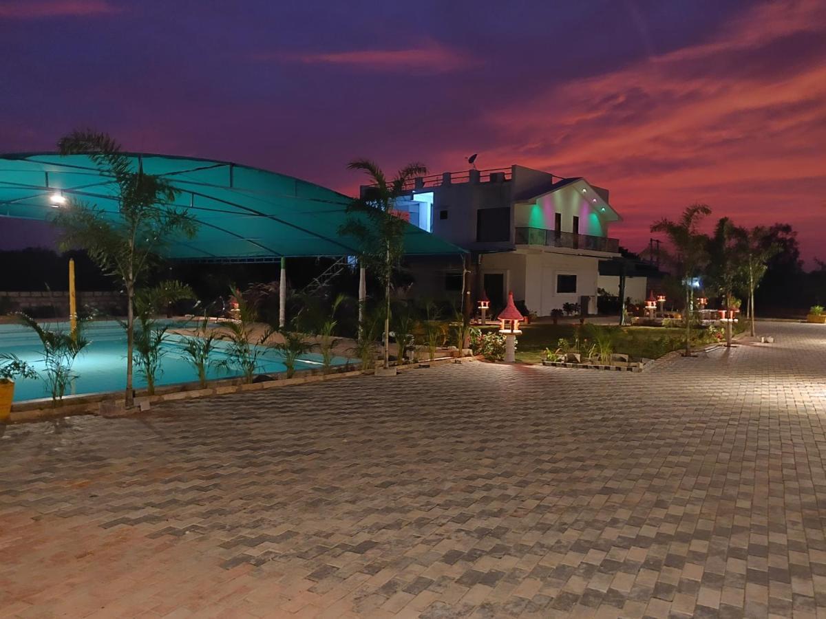 Houbara Resort Sasan Gir Exteriör bild